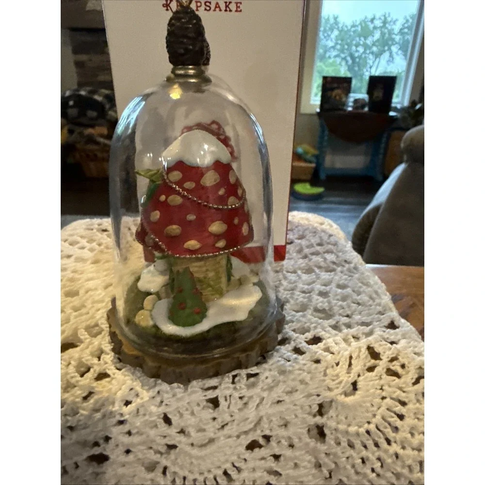Hallmark Keepsake Ornament A Home for a Gnome 2014 Mushroom House Dome